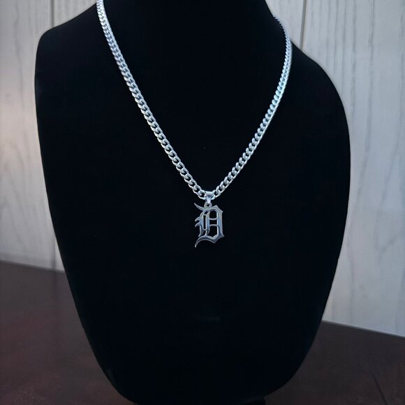 Silver Detroit Tigers 5mm Cuban Chain - 22 Inch Chain - MLB - Christmas Gifts - Picture 2 of 2